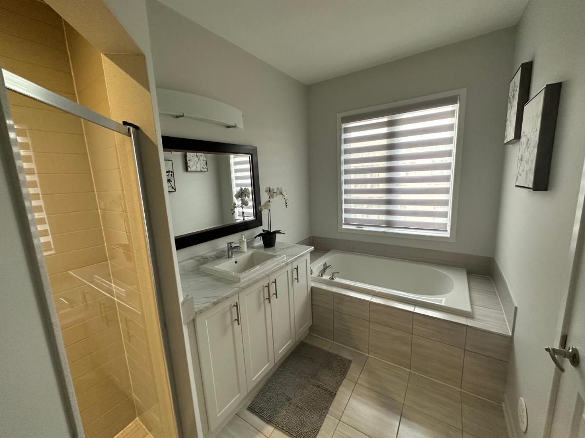 Modern Townhouse, Vaughan, Ontario, Canada المظهر الخارجي الصورة